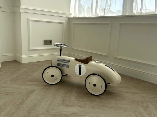 Vaikiška mašinėlė